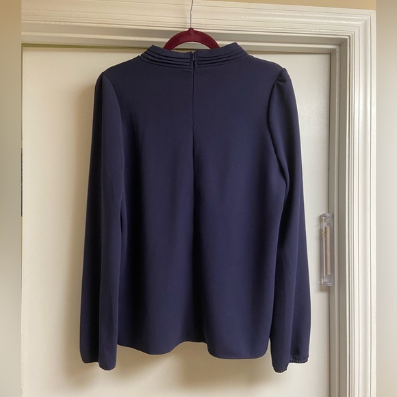 Gracia Blouse - Picture 2 of 3